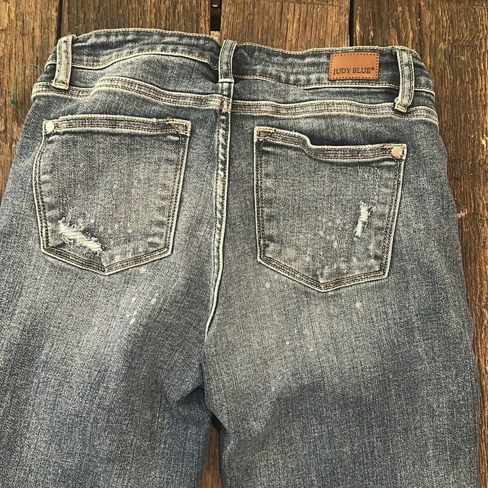 Judy Blue Women's Boyfriend fit Jeans 9/29 distressed - Picture 5 of 6